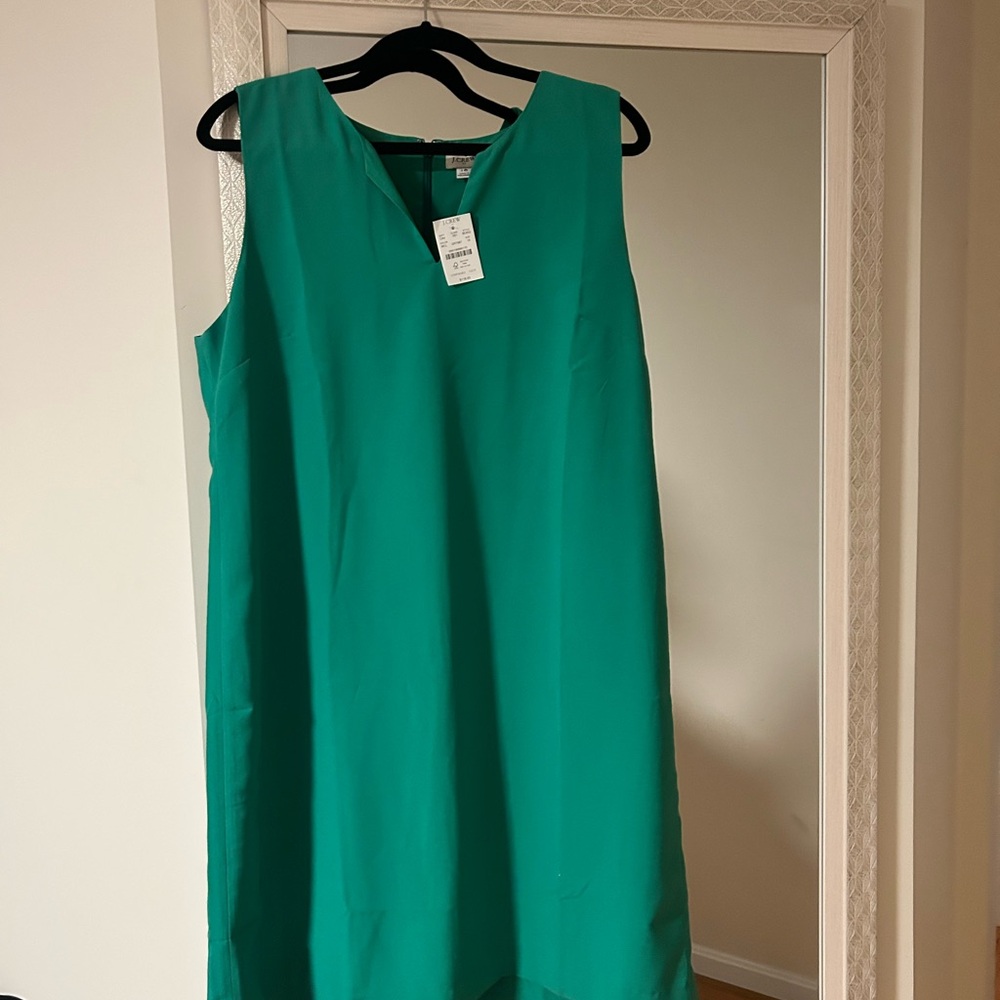 Elegant Green Sleeveless Dress